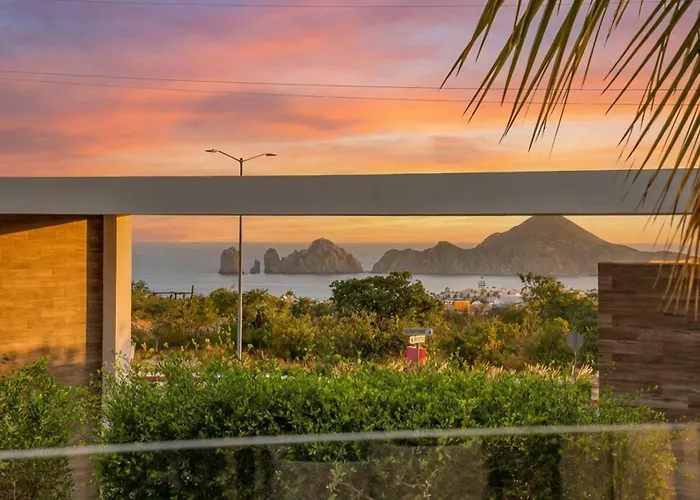 Modern With Stunning Bay Views Apartamento